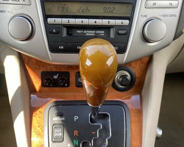 Лексус РХ, объемом двигателя 3 л и пробегом 230 тыс. км за 7600 $, фото 11 на Automoto.ua