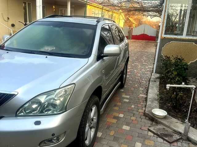 Лексус РХ, объемом двигателя 33 л и пробегом 202 тыс. км за 10500 $, фото 3 на Automoto.ua