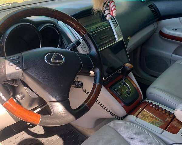 Лексус РХ, объемом двигателя 3 л и пробегом 300 тыс. км за 7300 $, фото 6 на Automoto.ua