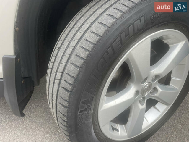 Лексус РХ, об'ємом двигуна 3 л та пробігом 239 тис. км за 12500 $, фото 17 на Automoto.ua