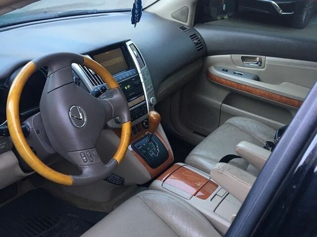 Лексус РХ, объемом двигателя 0 л и пробегом 256 тыс. км за 8000 $, фото 4 на Automoto.ua