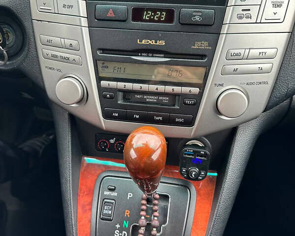 Лексус РХ, объемом двигателя 3 л и пробегом 350 тыс. км за 11500 $, фото 25 на Automoto.ua