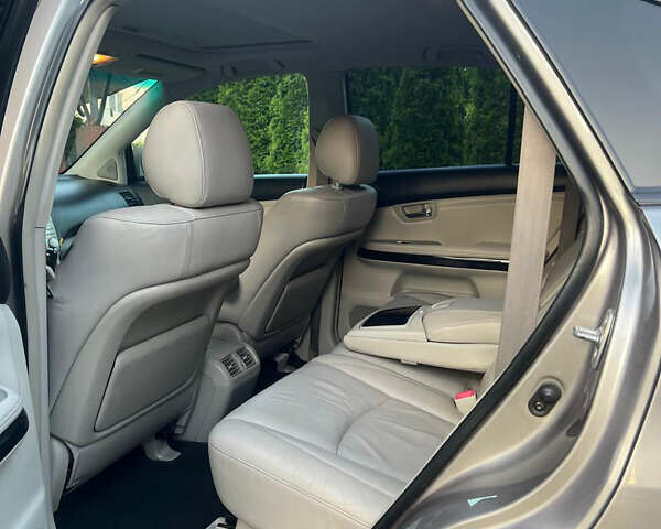 Лексус РХ, объемом двигателя 3.3 л и пробегом 173 тыс. км за 9300 $, фото 10 на Automoto.ua