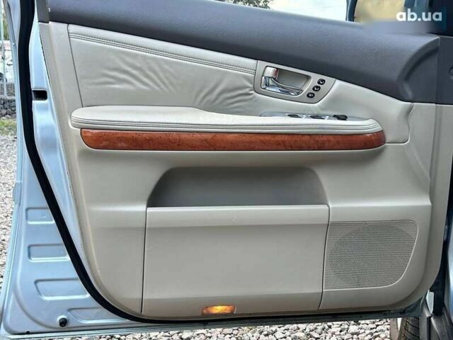 Лексус РХ, объемом двигателя 3.3 л и пробегом 388 тыс. км за 9700 $, фото 10 на Automoto.ua