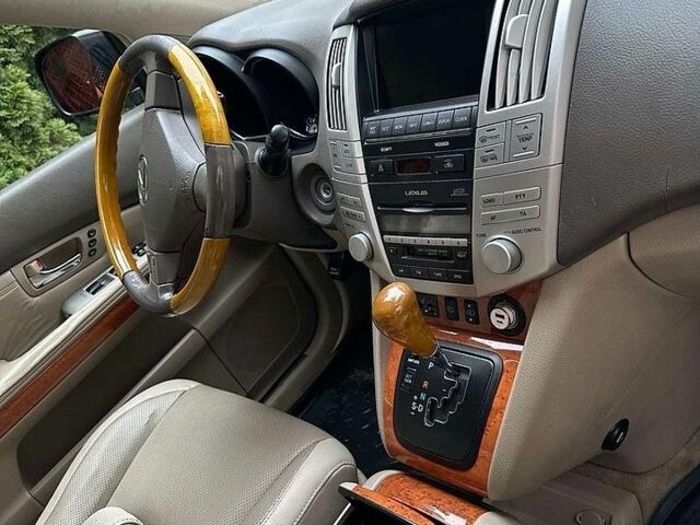 Лексус РХ, объемом двигателя 0 л и пробегом 282 тыс. км за 9191 $, фото 1 на Automoto.ua