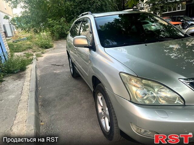 Лексус РХ, объемом двигателя 3 л и пробегом 260 тыс. км за 10500 $, фото 2 на Automoto.ua