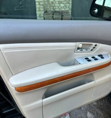 Лексус РХ, об'ємом двигуна 3.31 л та пробігом 302 тис. км за 9100 $, фото 21 на Automoto.ua