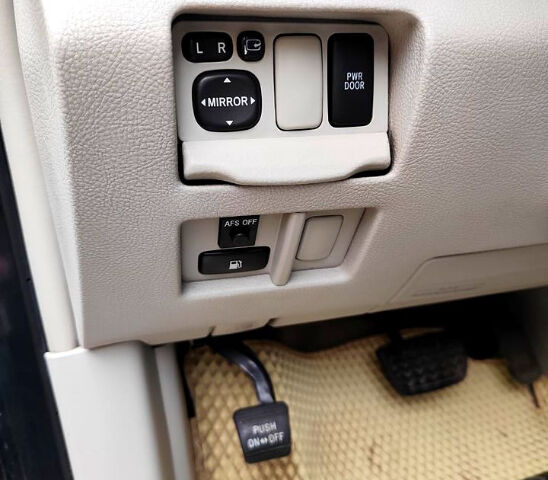 Лексус РХ, объемом двигателя 4 л и пробегом 224 тыс. км за 11500 $, фото 4 на Automoto.ua