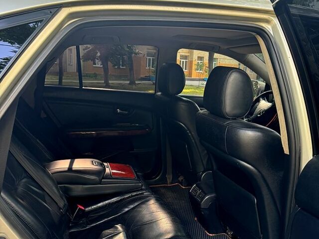 Лексус РХ 2006 в Харькове на Automoto.ua Лексус РХ, объемом двигателя 3 л и пробегом 371 тыс. км за 7500 $, фото 2 на Automoto.ua