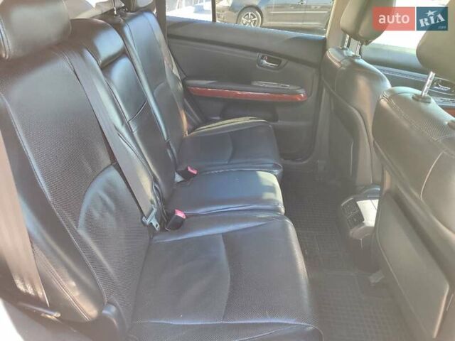 Лексус РХ, об'ємом двигуна 3.46 л та пробігом 262 тис. км за 10800 $, фото 17 на Automoto.ua