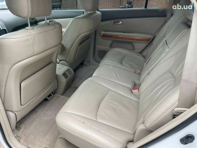 Лексус РХ, объемом двигателя 0 л и пробегом 268 тыс. км за 10900 $, фото 2 на Automoto.ua
