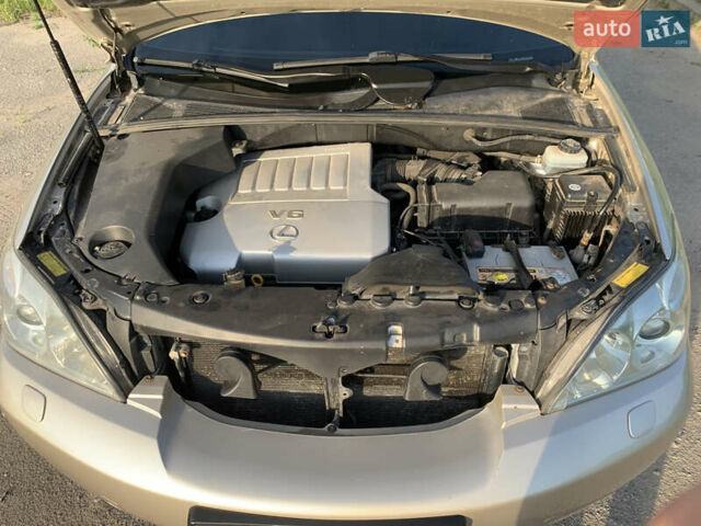 Лексус РХ, объемом двигателя 3.5 л и пробегом 260 тыс. км за 9300 $, фото 13 на Automoto.ua