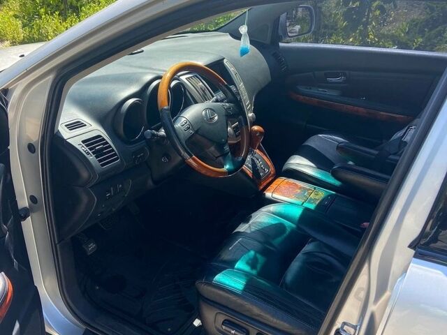 Лексус РХ, объемом двигателя 3.46 л и пробегом 150 тыс. км за 11000 $, фото 9 на Automoto.ua