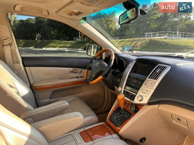 Лексус РХ, объемом двигателя 3.3 л и пробегом 254 тыс. км за 12800 $, фото 7 на Automoto.ua