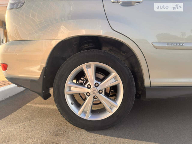 Лексус РХ, объемом двигателя 3.3 л и пробегом 254 тыс. км за 12800 $, фото 14 на Automoto.ua