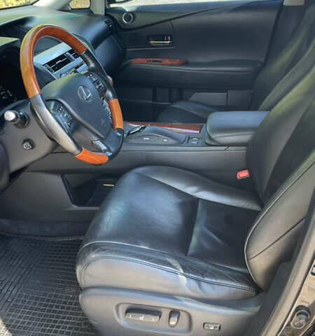 Лексус РХ, объемом двигателя 3.5 л и пробегом 183 тыс. км за 18000 $, фото 7 на Automoto.ua