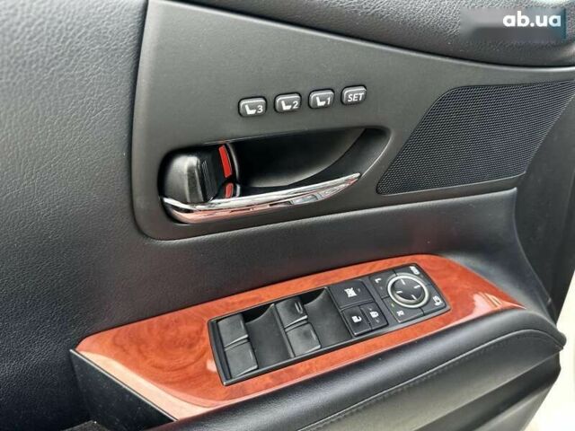 Лексус РХ, объемом двигателя 0 л и пробегом 181 тыс. км за 16700 $, фото 17 на Automoto.ua