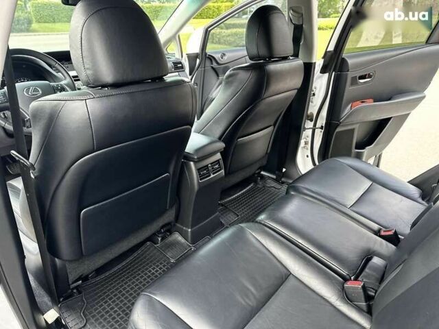 Лексус РХ, объемом двигателя 0 л и пробегом 181 тыс. км за 16700 $, фото 24 на Automoto.ua