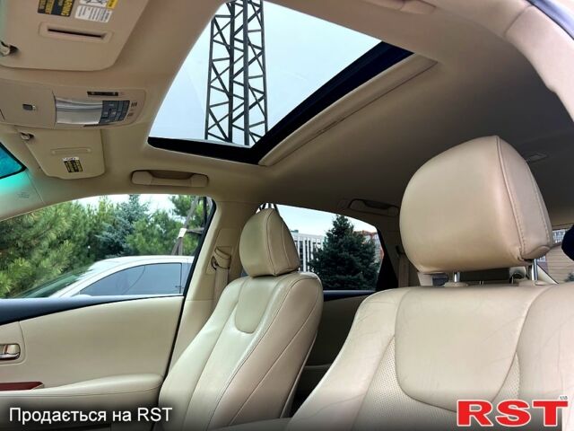 Лексус РХ, объемом двигателя 3.5 л и пробегом 185 тыс. км за 12999 $, фото 8 на Automoto.ua