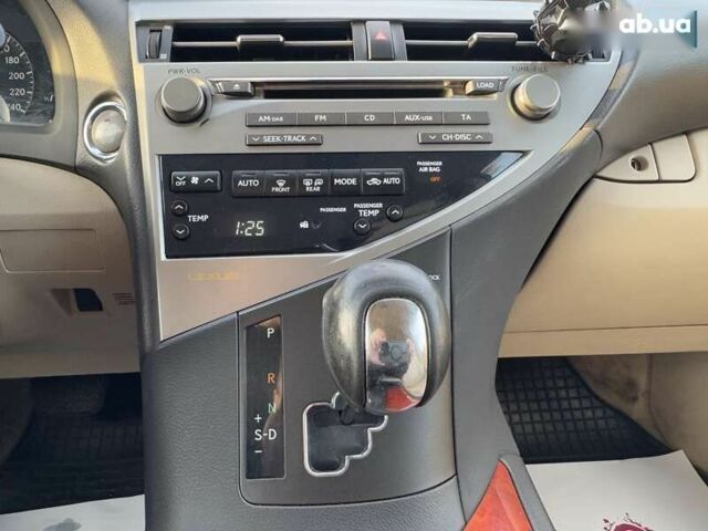 Лексус РХ, объемом двигателя 3.5 л и пробегом 210 тыс. км за 15500 $, фото 18 на Automoto.ua