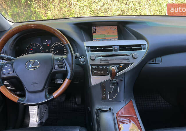 Лексус РХ, объемом двигателя 3.5 л и пробегом 183 тыс. км за 18000 $, фото 16 на Automoto.ua