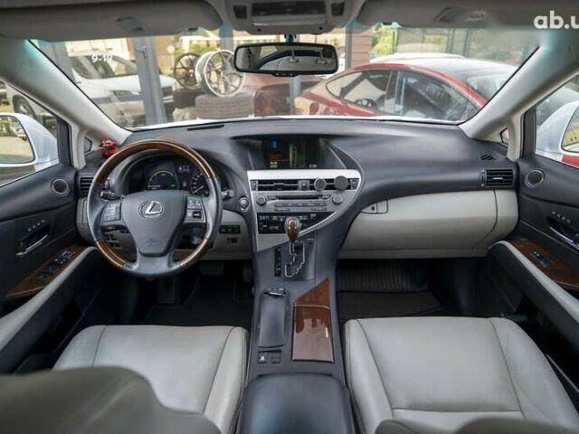 Лексус РХ, объемом двигателя 0 л и пробегом 141 тыс. км за 18500 $, фото 25 на Automoto.ua