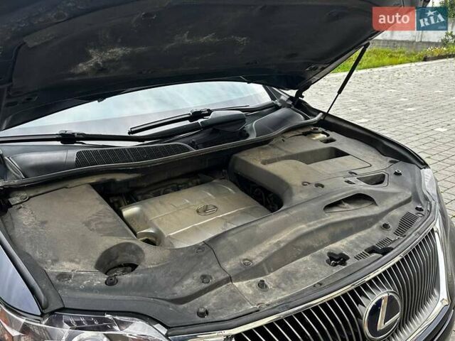 Лексус РХ, объемом двигателя 3.46 л и пробегом 265 тыс. км за 16900 $, фото 46 на Automoto.ua