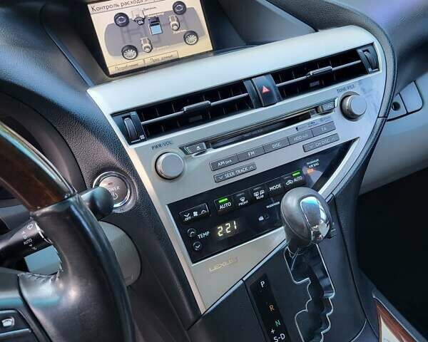 Лексус РХ, объемом двигателя 3.46 л и пробегом 362 тыс. км за 19999 $, фото 18 на Automoto.ua