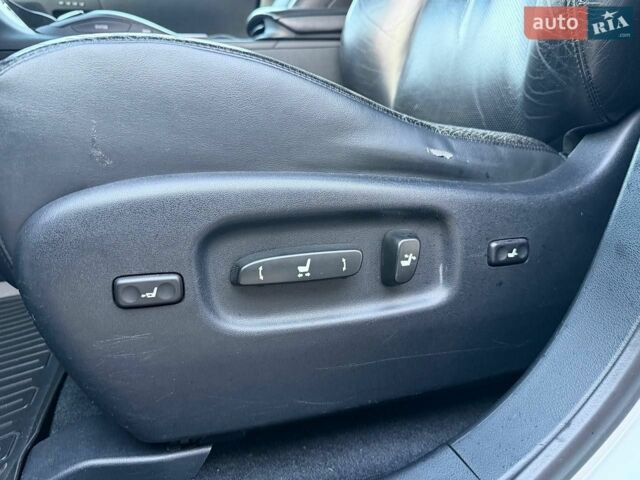 Лексус РХ, об'ємом двигуна 3.46 л та пробігом 291 тис. км за 16490 $, фото 17 на Automoto.ua