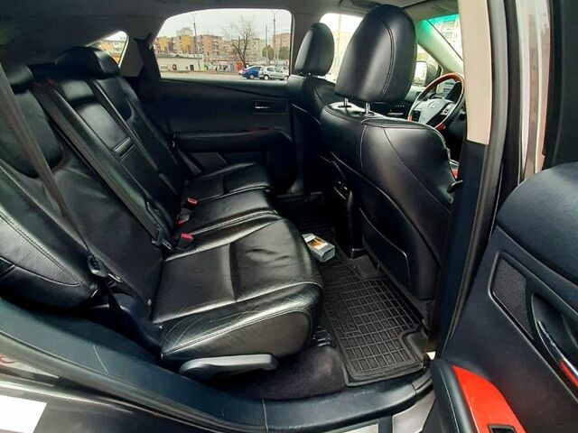 Лексус РХ, объемом двигателя 35 л и пробегом 239 тыс. км за 16000 $, фото 6 на Automoto.ua