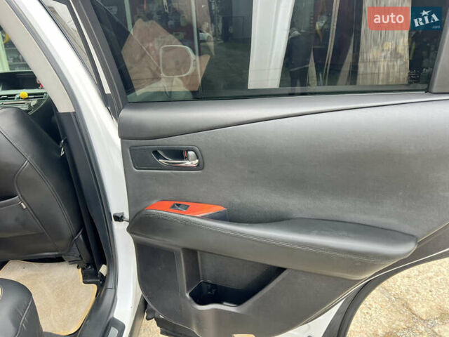 Лексус РХ, об'ємом двигуна 3.5 л та пробігом 245 тис. км за 17500 $, фото 20 на Automoto.ua