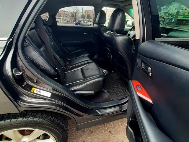 Лексус РХ, объемом двигателя 35 л и пробегом 239 тыс. км за 16000 $, фото 4 на Automoto.ua