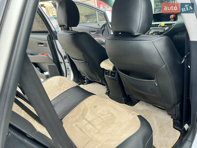 Лексус РХ, об'ємом двигуна 3.5 л та пробігом 245 тис. км за 17500 $, фото 13 на Automoto.ua