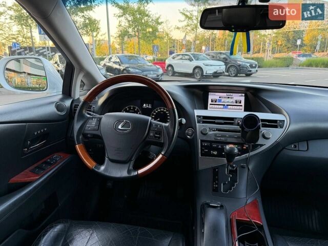 Лексус РХ, об'ємом двигуна 3.46 л та пробігом 291 тис. км за 16490 $, фото 12 на Automoto.ua