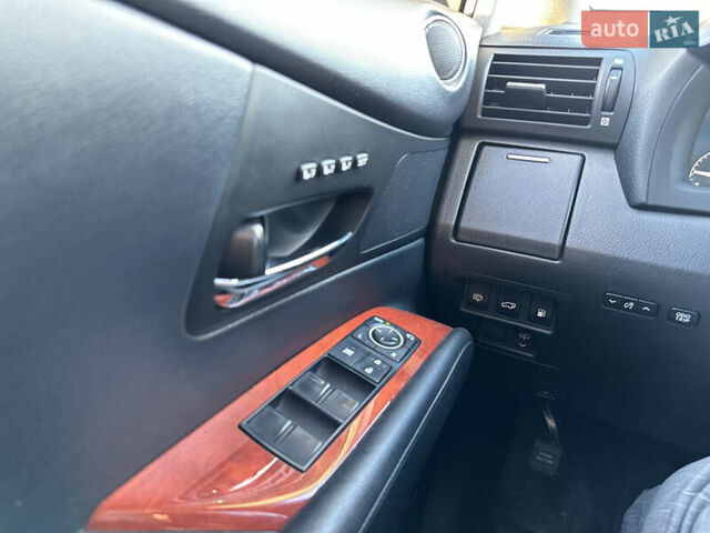 Лексус РХ, объемом двигателя 3.5 л и пробегом 190 тыс. км за 22000 $, фото 23 на Automoto.ua