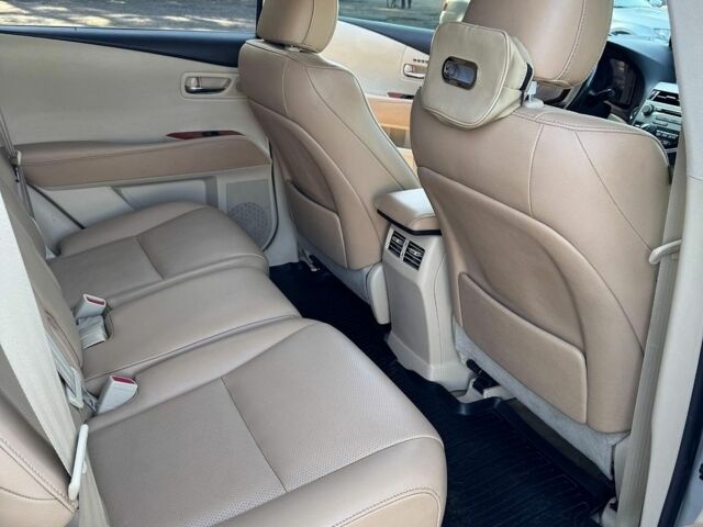 Лексус РХ, об'ємом двигуна 3.5 л та пробігом 322 тис. км за 14800 $, фото 17 на Automoto.ua