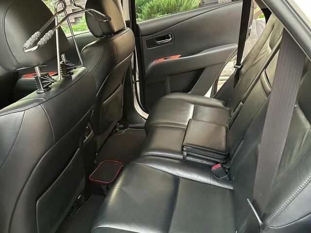 Лексус РХ, объемом двигателя 3.46 л и пробегом 137 тыс. км за 18000 $, фото 5 на Automoto.ua