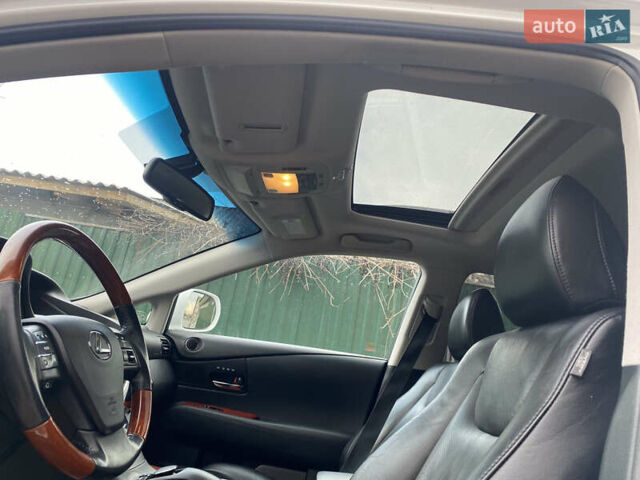 Лексус РХ, объемом двигателя 3.46 л и пробегом 230 тыс. км за 21500 $, фото 5 на Automoto.ua