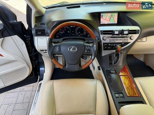 Лексус РХ, об'ємом двигуна 3.46 л та пробігом 188 тис. км за 15800 $, фото 25 на Automoto.ua