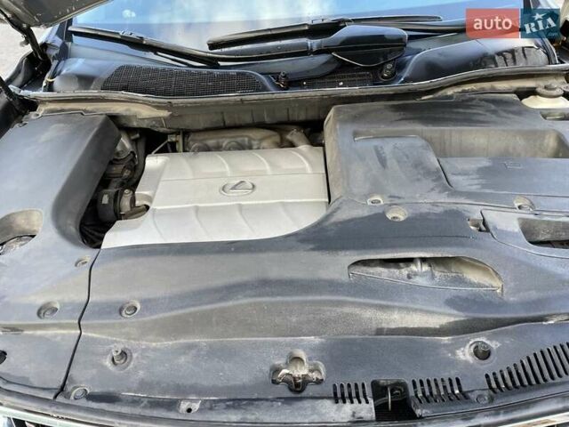 Лексус РХ, объемом двигателя 3.46 л и пробегом 225 тыс. км за 18000 $, фото 12 на Automoto.ua