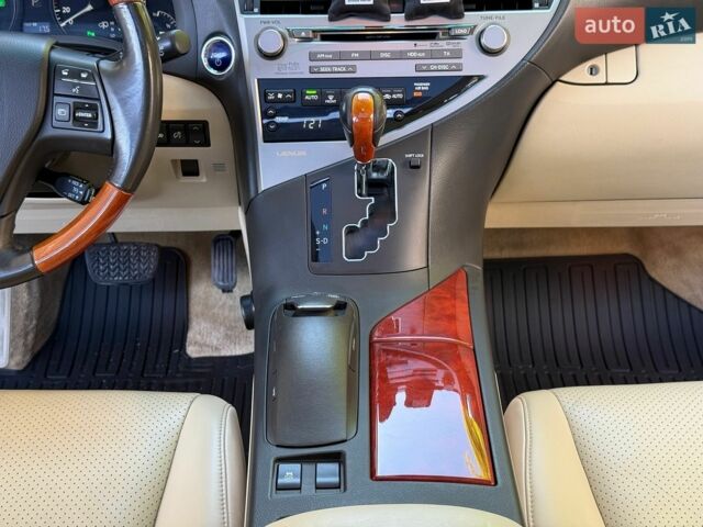 Лексус РХ, об'ємом двигуна 3.46 л та пробігом 188 тис. км за 15800 $, фото 27 на Automoto.ua