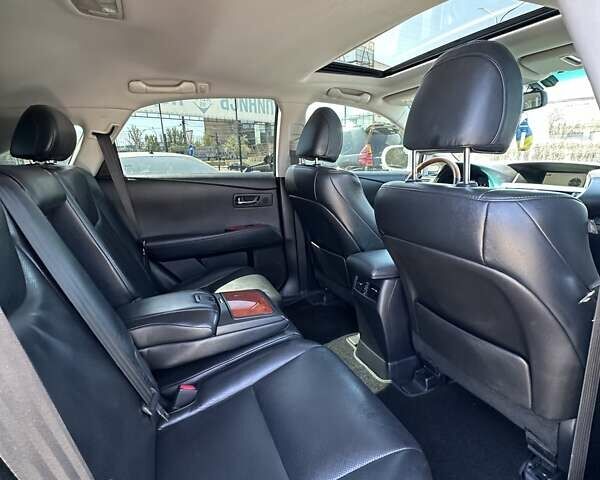 Лексус РХ, объемом двигателя 3.46 л и пробегом 179 тыс. км за 14900 $, фото 6 на Automoto.ua