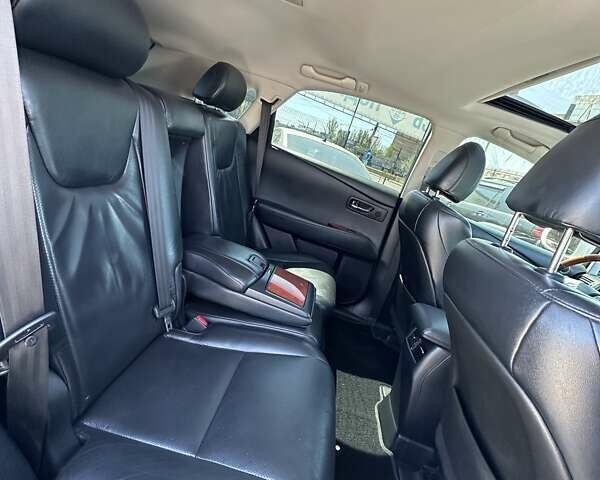 Лексус РХ, объемом двигателя 3.46 л и пробегом 179 тыс. км за 14900 $, фото 5 на Automoto.ua
