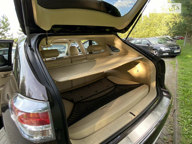Лексус РХ, объемом двигателя 3.46 л и пробегом 260 тыс. км за 19999 $, фото 3 на Automoto.ua