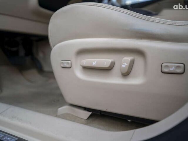 Лексус РХ, объемом двигателя 3.5 л и пробегом 202 тыс. км за 18500 $, фото 18 на Automoto.ua