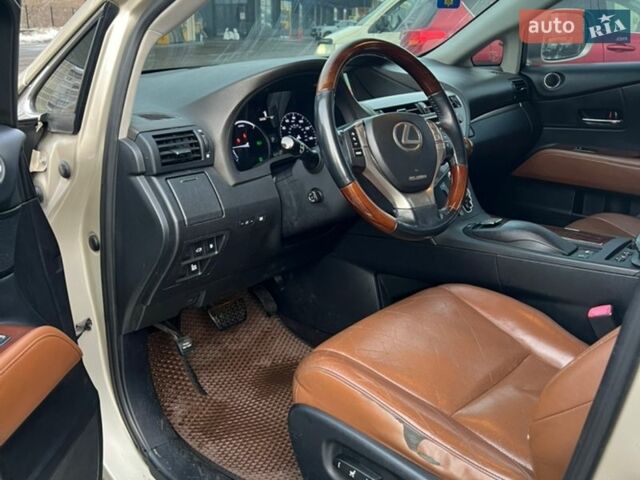 Лексус РХ, объемом двигателя 3.51 л и пробегом 165 тыс. км за 16700 $, фото 12 на Automoto.ua