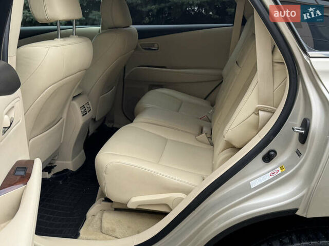 Лексус РХ, об'ємом двигуна 3.46 л та пробігом 126 тис. км за 21900 $, фото 25 на Automoto.ua