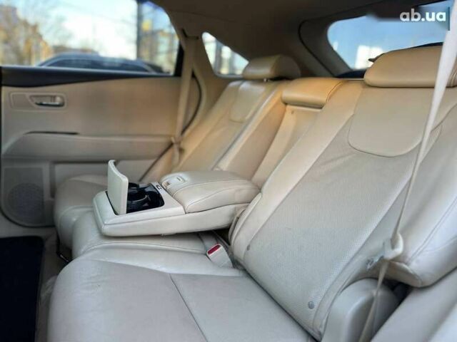 Лексус РХ, объемом двигателя 0 л и пробегом 178 тыс. км за 18500 $, фото 15 на Automoto.ua
