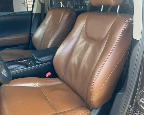Лексус РХ, объемом двигателя 3.46 л и пробегом 148 тыс. км за 21300 $, фото 4 на Automoto.ua