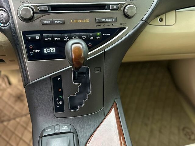 Лексус РХ, об'ємом двигуна 3.5 л та пробігом 149 тис. км за 22990 $, фото 7 на Automoto.ua